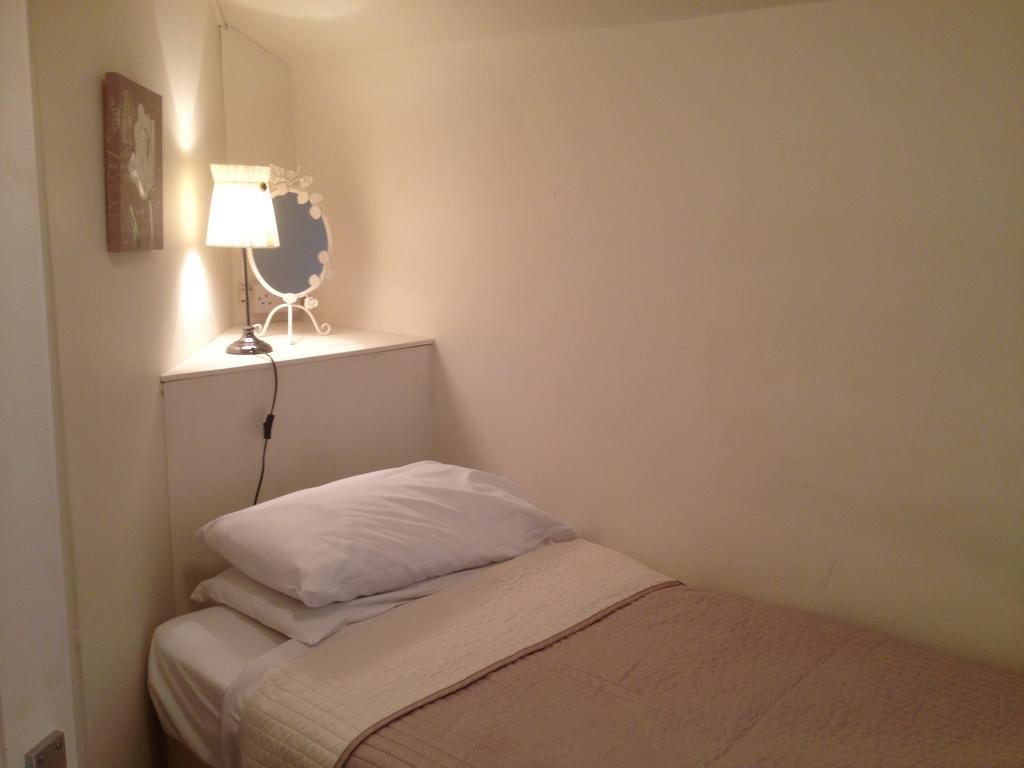 Tudor Grange Bournemouth Room photo